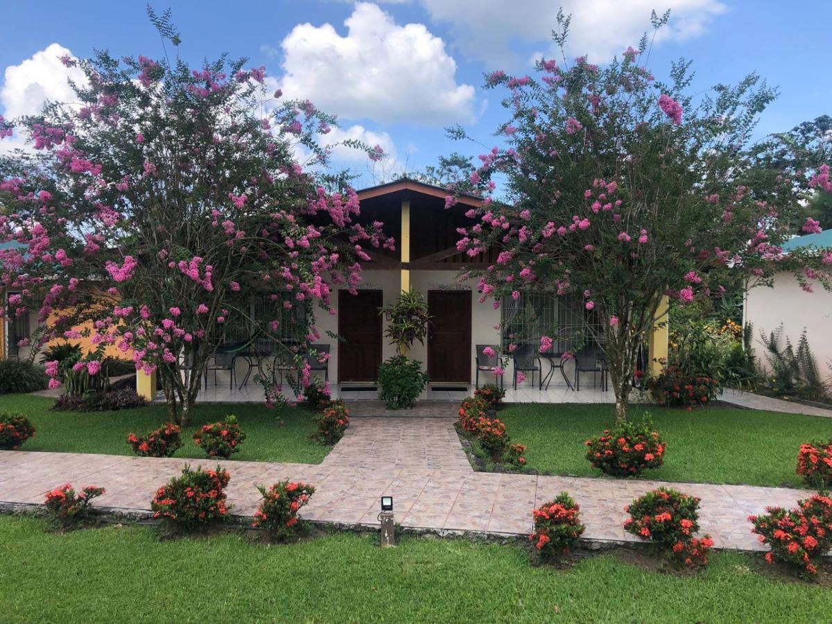 Hotel Villas Vilma La Fortuna Esterno foto